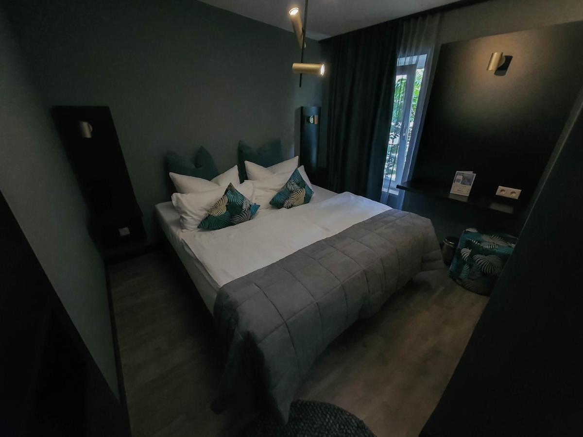 Hotel Falkenturm 2*