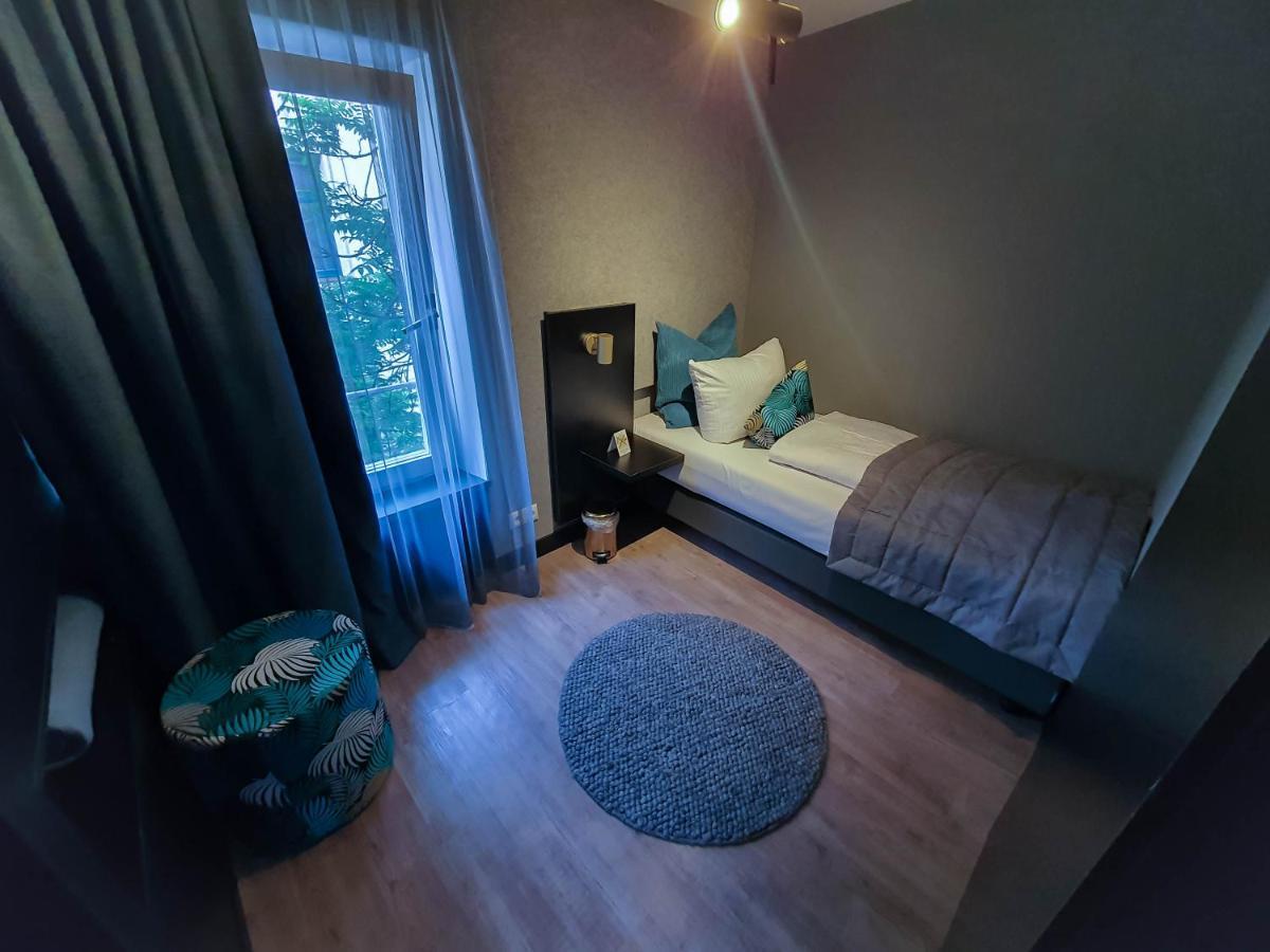 Falkenturm Hotel 2*