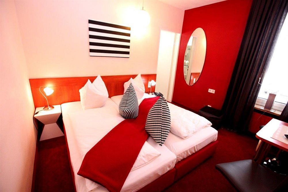 Hotel Falkenturm 2*